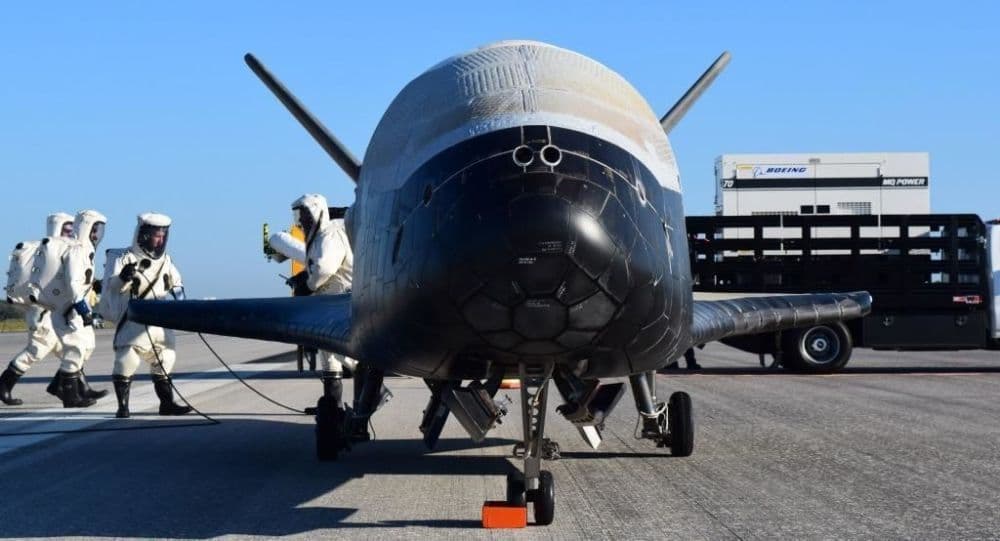 F-35 và F-22 sẽ được tích hợp công nghệ trao đổi thông tin từ vũ trụ