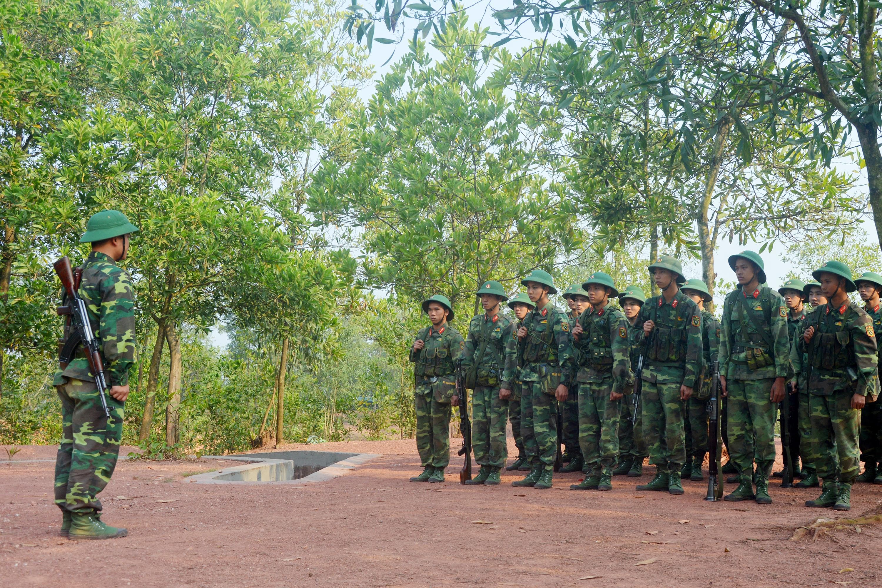 Nhân điển hình, đẩy phong trào ở Sư đoàn 325