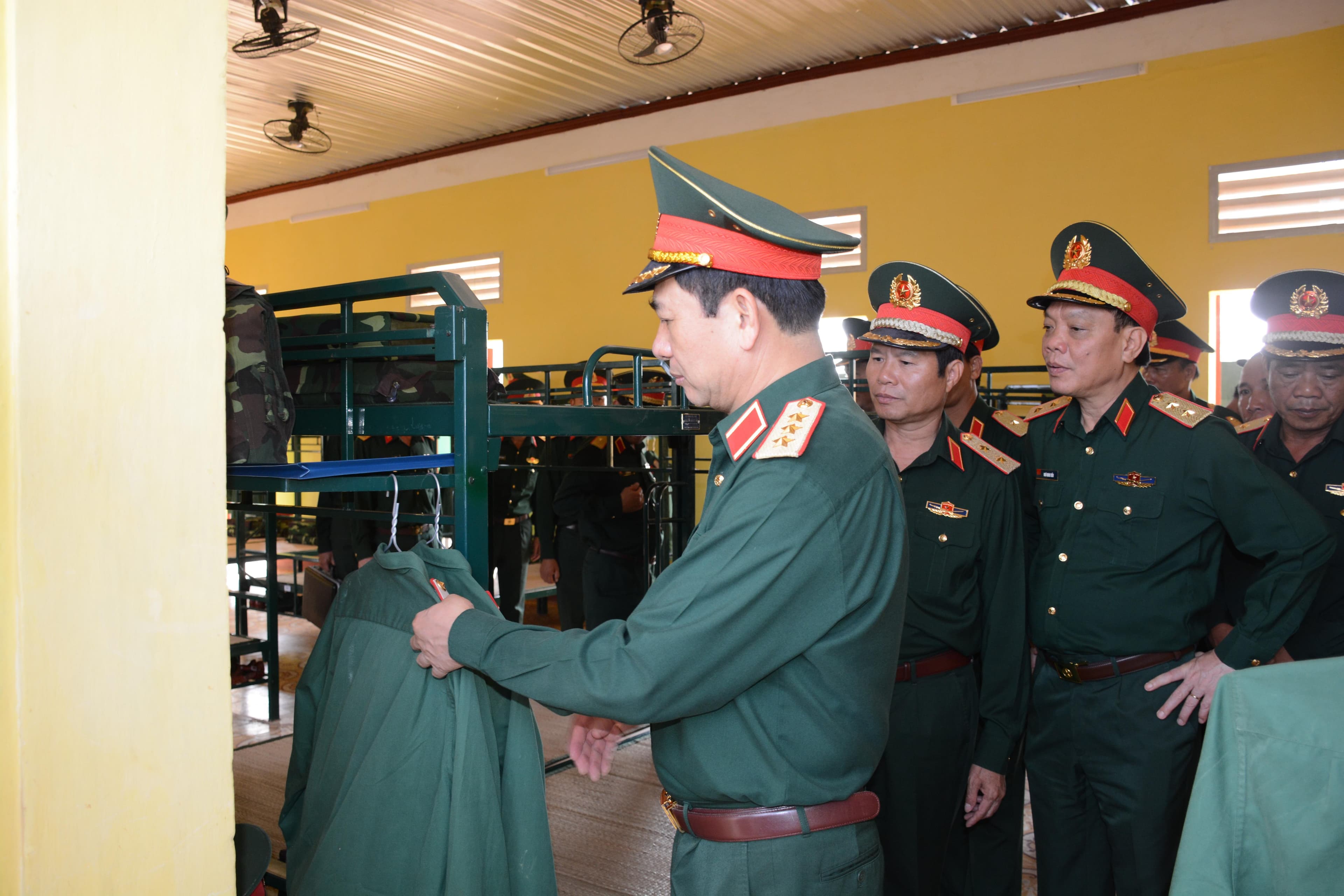 Nâng cao kiến thức, thống nhất về tổ chức, phương pháp huấn luyện