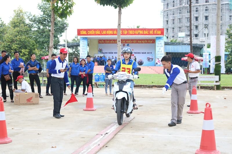 Khởi động Cuộc thi viết “Ý tưởng sáng tạo của thanh niên với văn hóa giao thông”