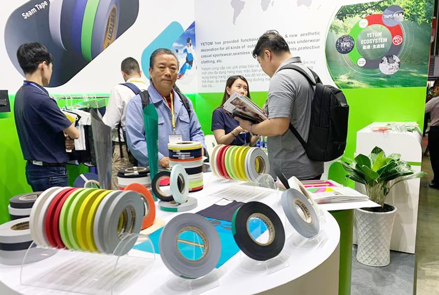 Hơn 500 đơn vị tham gia chuỗi triển lãm về máy móc, phụ kiện dệt may và da giày