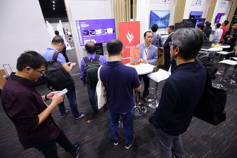 VinSmart ra mắt ti vi thông minh chạy hệ điều hành Android TV của Google
