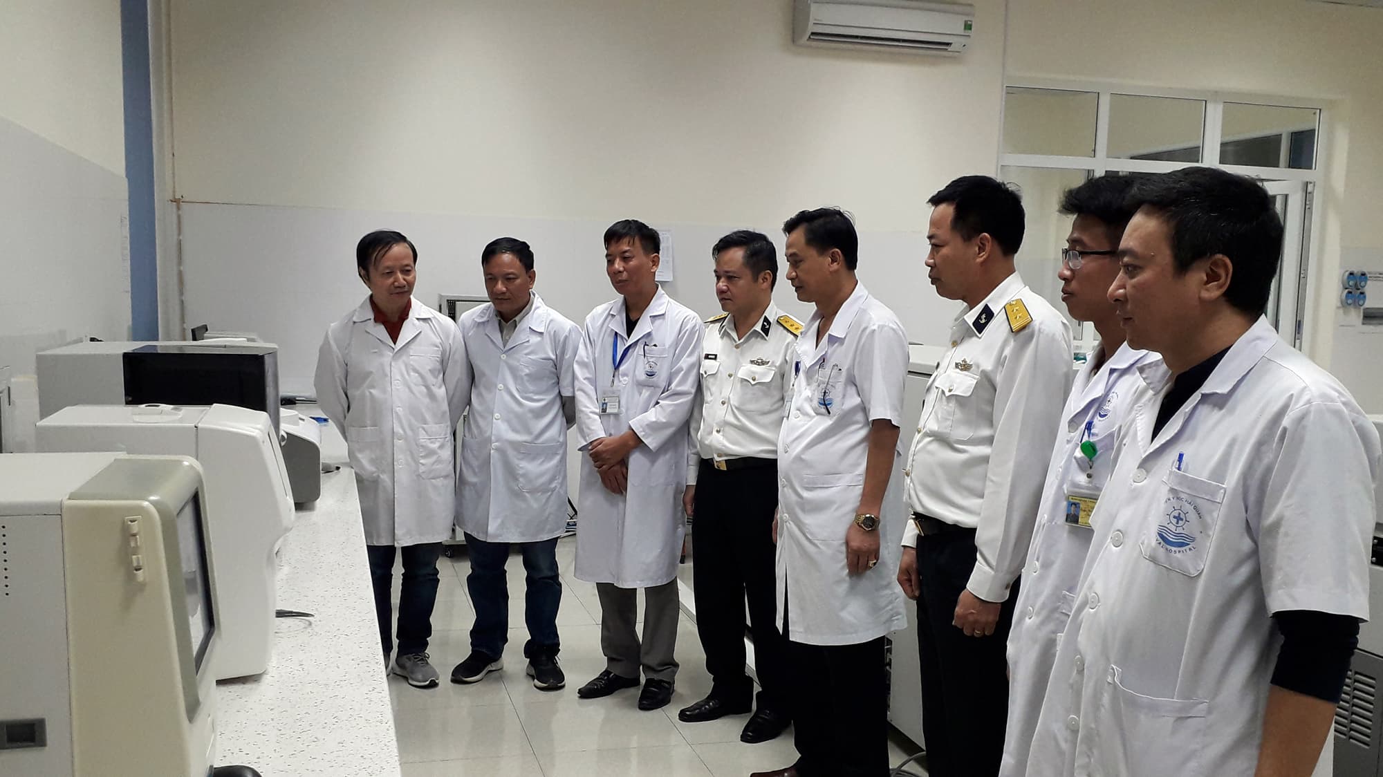 Bệnh viện Quân y 103 và Viện Y học Hải quân tăng cường giao lưu, hợp tác