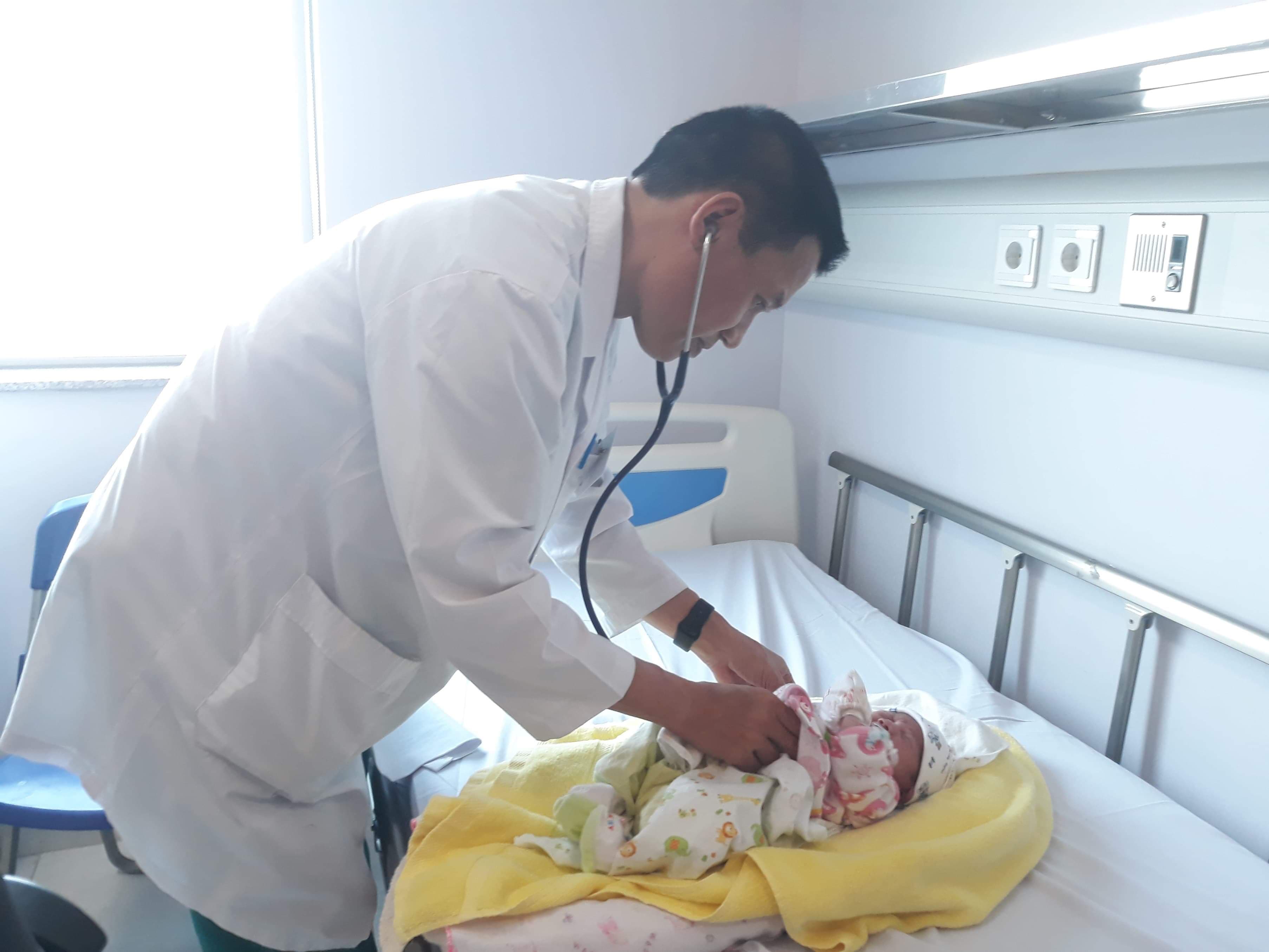 Bệnh viện Nhi Trung ương phẫu thuật thành công 500 ca bệnh chuyển gốc động mạch
