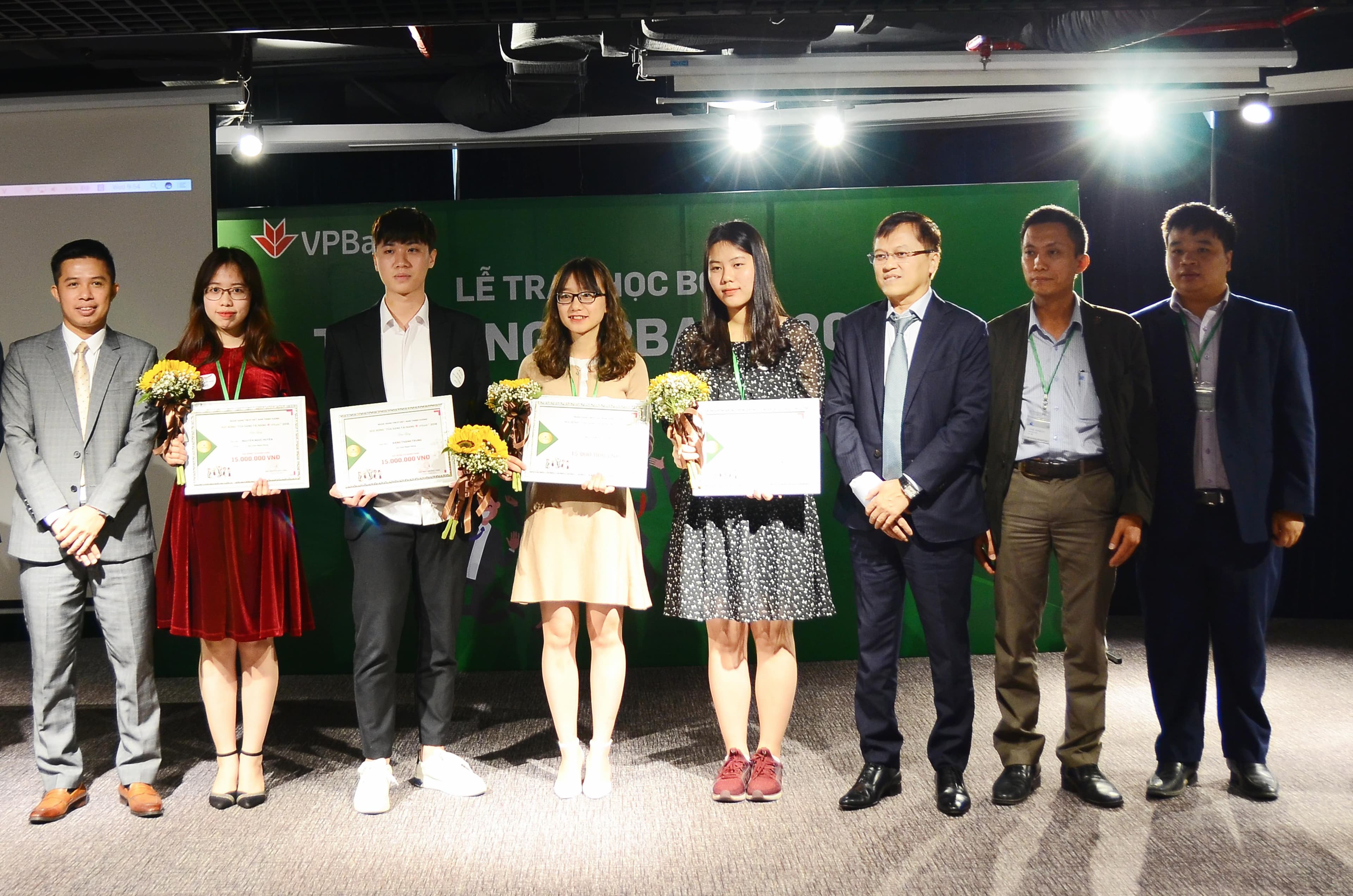 Khởi động quỹ học bổng Tài năng VPBank 2019