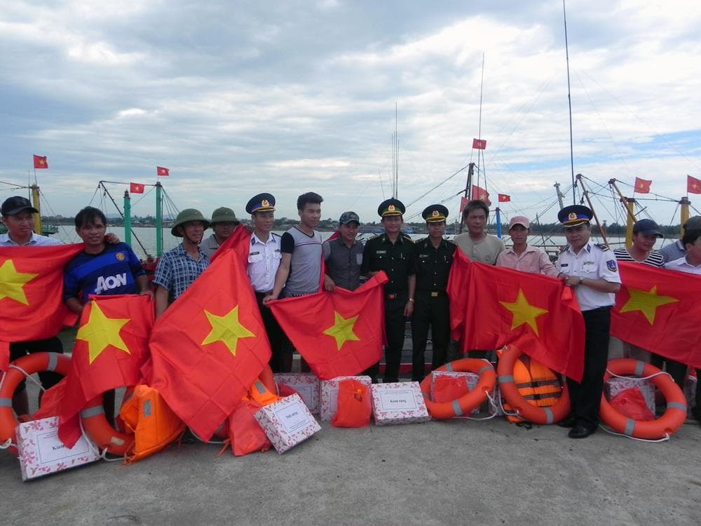 Để ngư dân thêm yên tâm vươn khơi bám biển