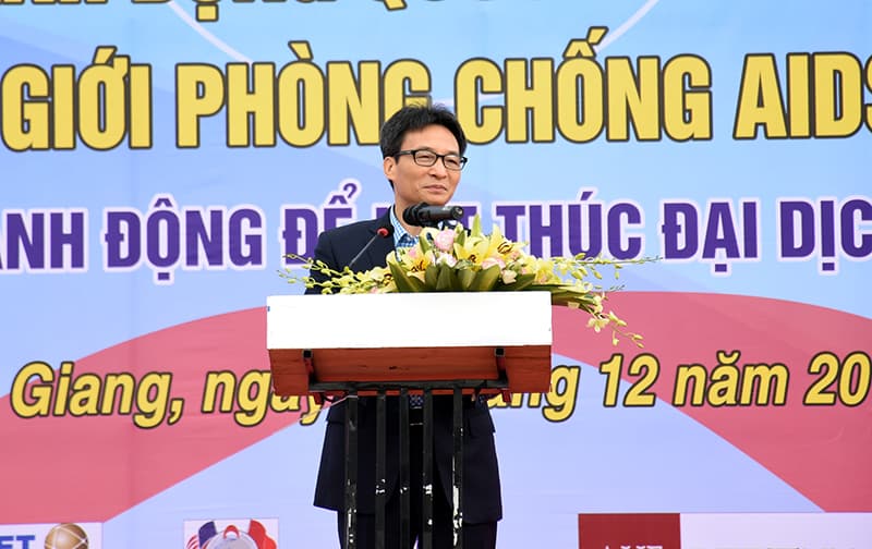 Mít tinh hưởng ứng tháng hành động quốc gia phòng, chống HIV/AIDS