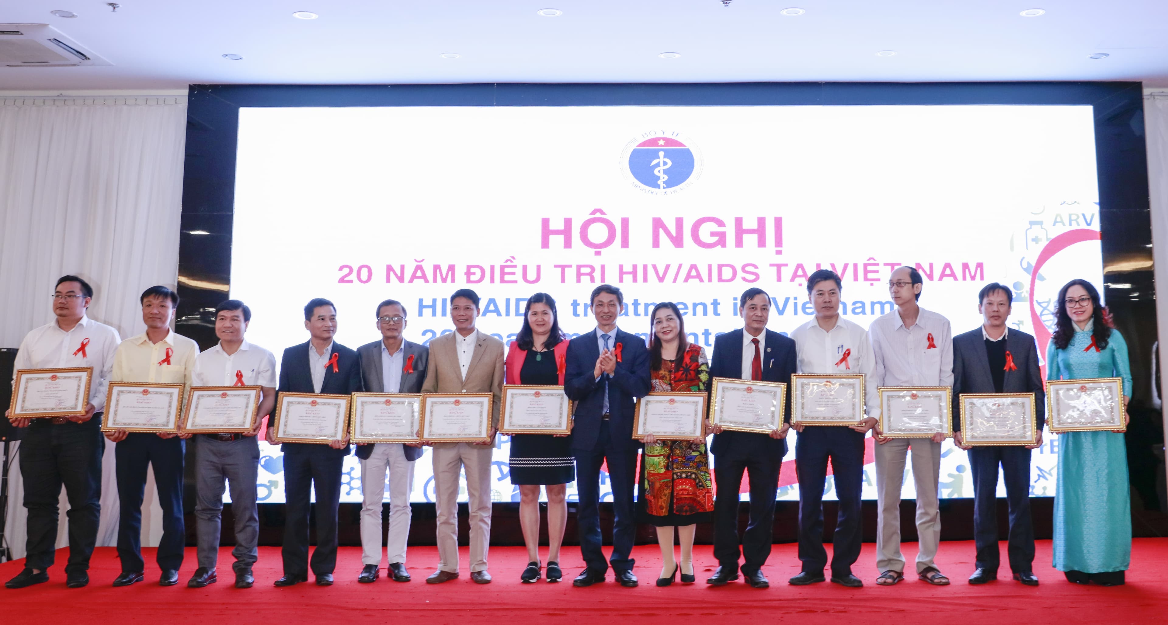 Mỗi năm Việt Nam có hơn 10.000 người nhiễm HIV được điều trị ARV