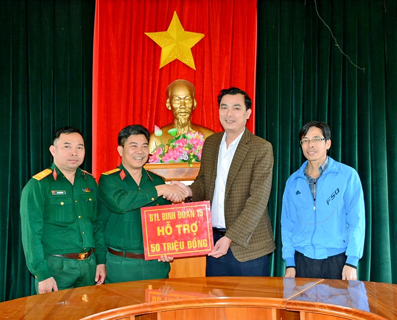 Binh đoàn 15 hỗ trợ huyện Kbang xóa nhà tạm
