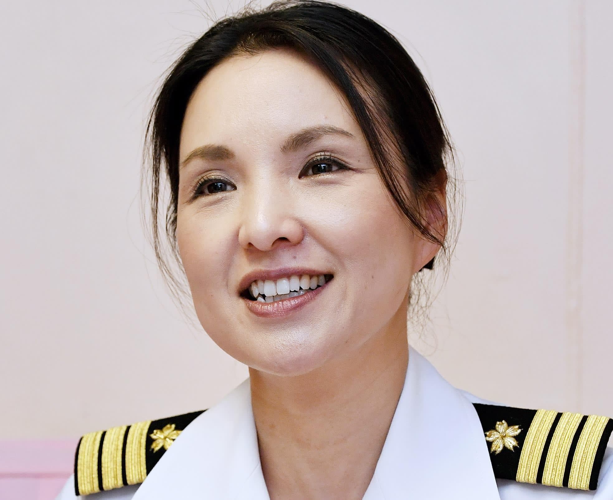 Người phụ nữ đầu tiên cầm “khiên chắn” của Nhật Bản
