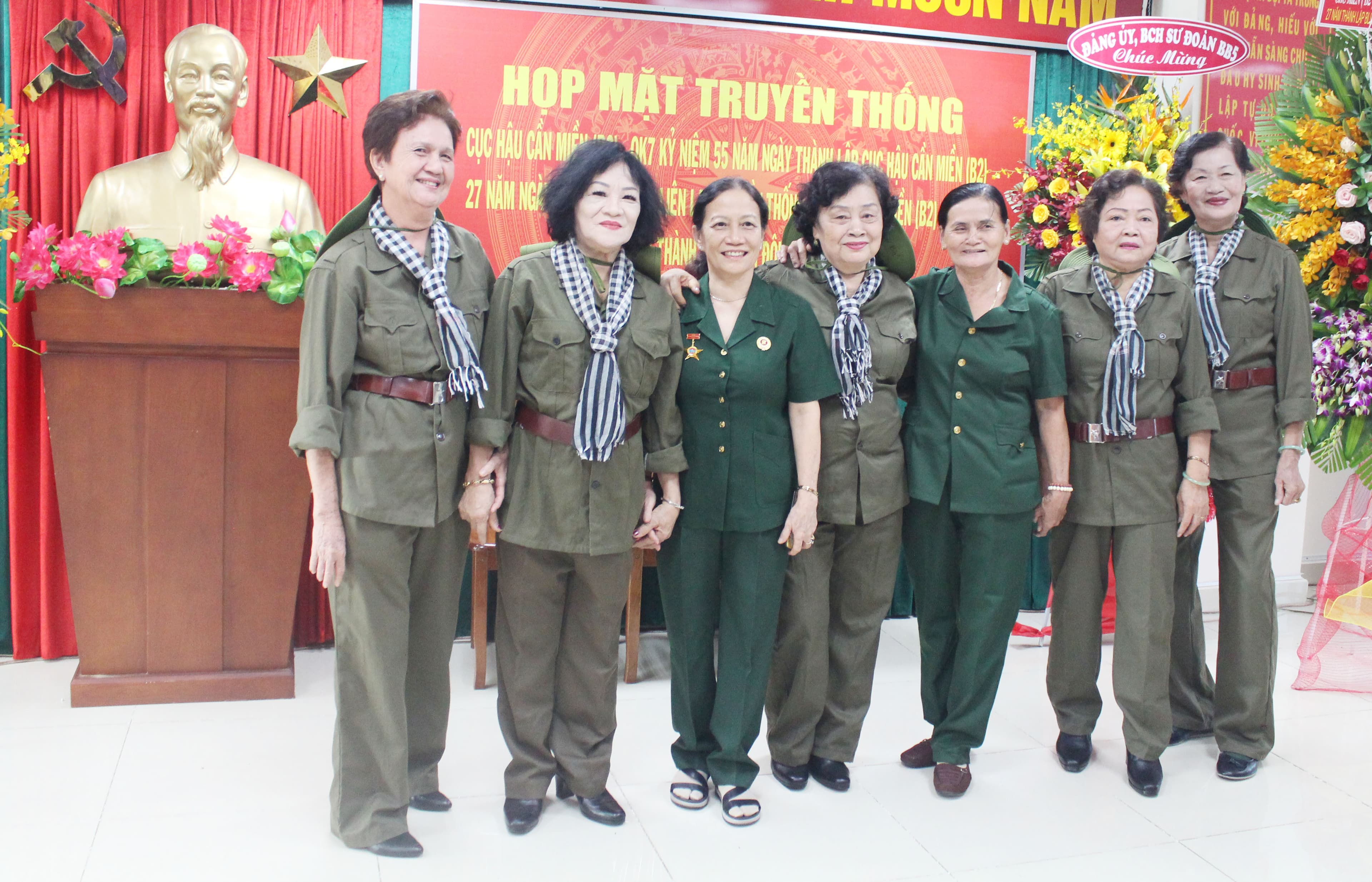 Họp mặt kỷ niệm 55 Ngày truyền thống Cục Hậu cần Miền B2
