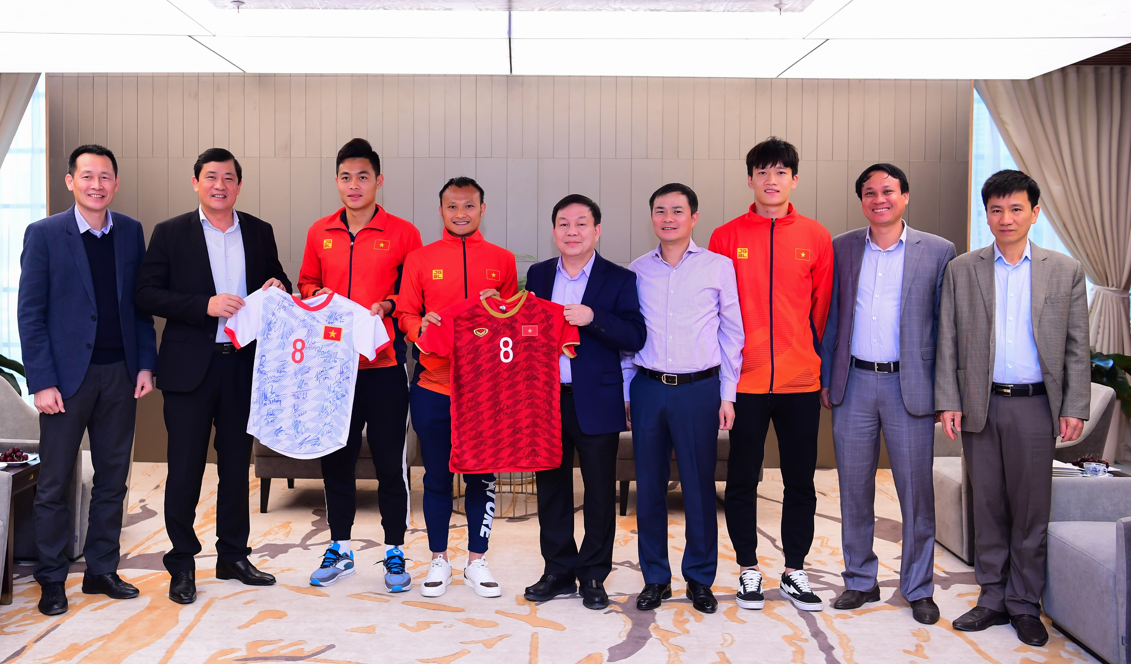 Viettel khen thưởng các cầu thủ đội tuyển U22 Việt Nam