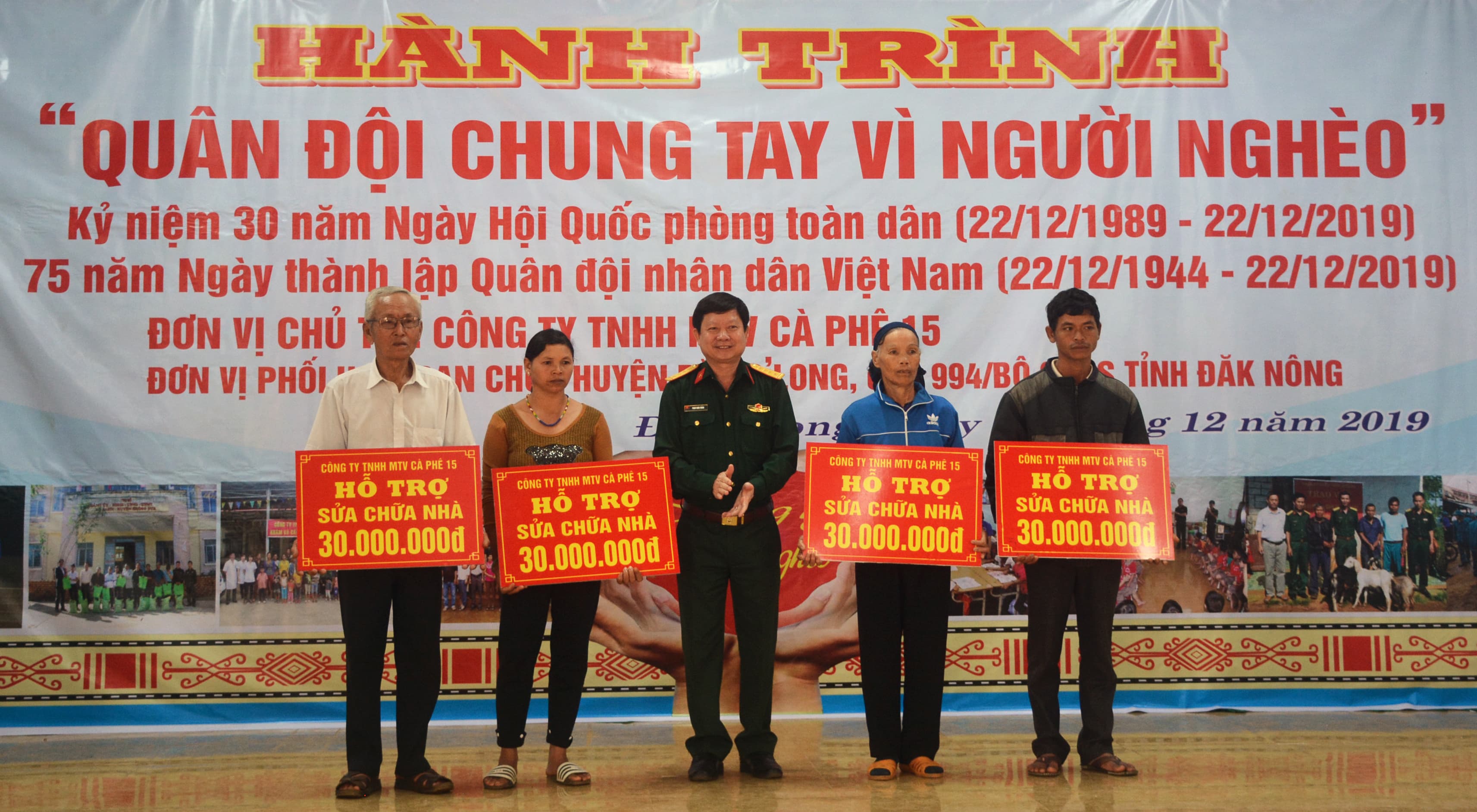 Hỗ trợ sửa nhà ở, tặng bò giống và trao quà tặng hộ nghèo tỉnh Đắk Nông