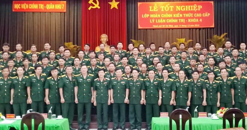 Học viện Chính trị tổ chức Lễ tốt nghiệp lớp hoàn chỉnh kiến thức cao cấp lý luận chính trị