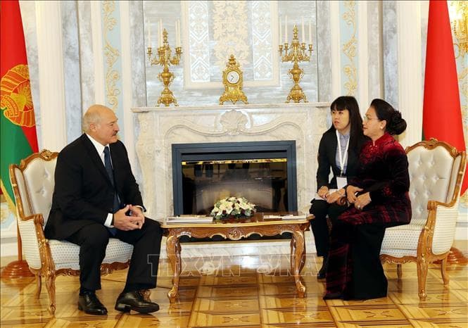 Chủ tịch Quốc hội Nguyễn Thị Kim Ngân hội kiến với Tổng thống và Thủ tướng Belarus