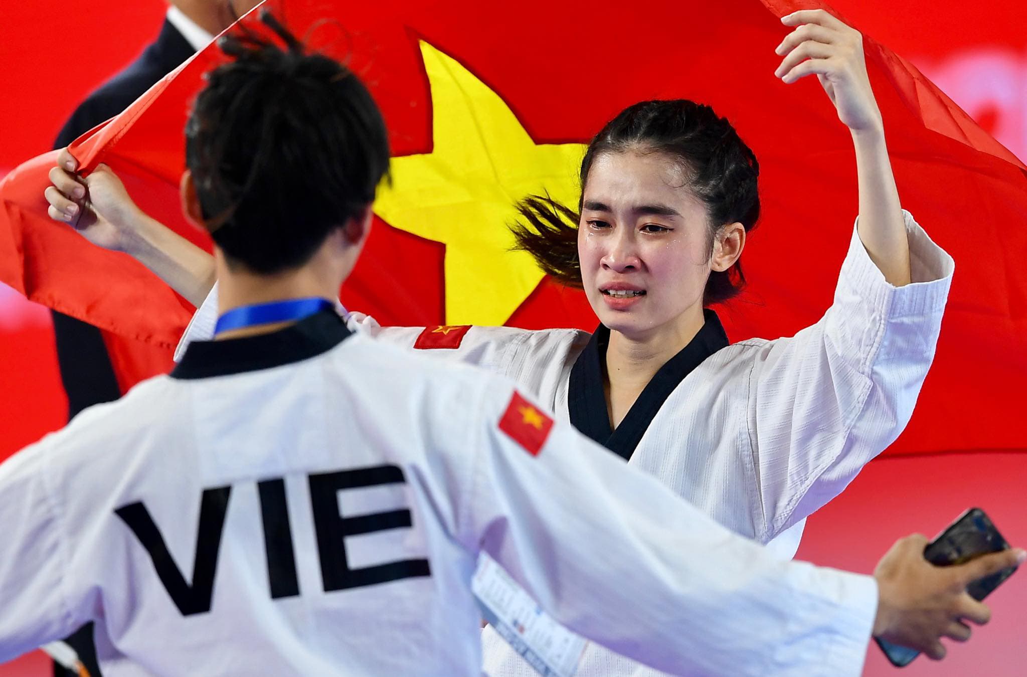 Phía sau những tấm huy chương