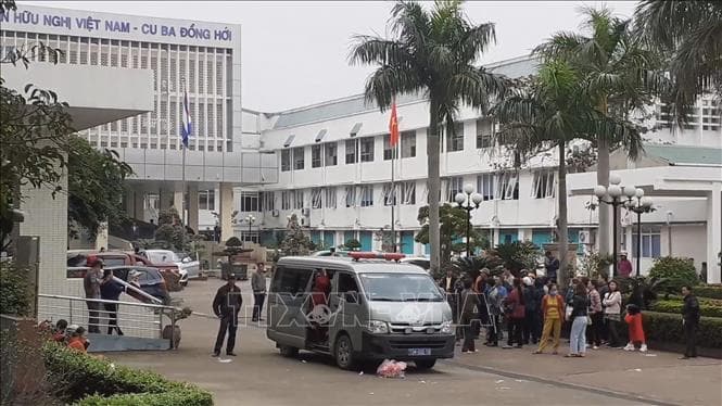 Vụ sản phụ tử vong tại Bệnh viện hữu nghị Việt Nam-Cuba Đồng Hới: Tạm đình chỉ công tác 2 bác sĩ, 4 nữ hộ sinh