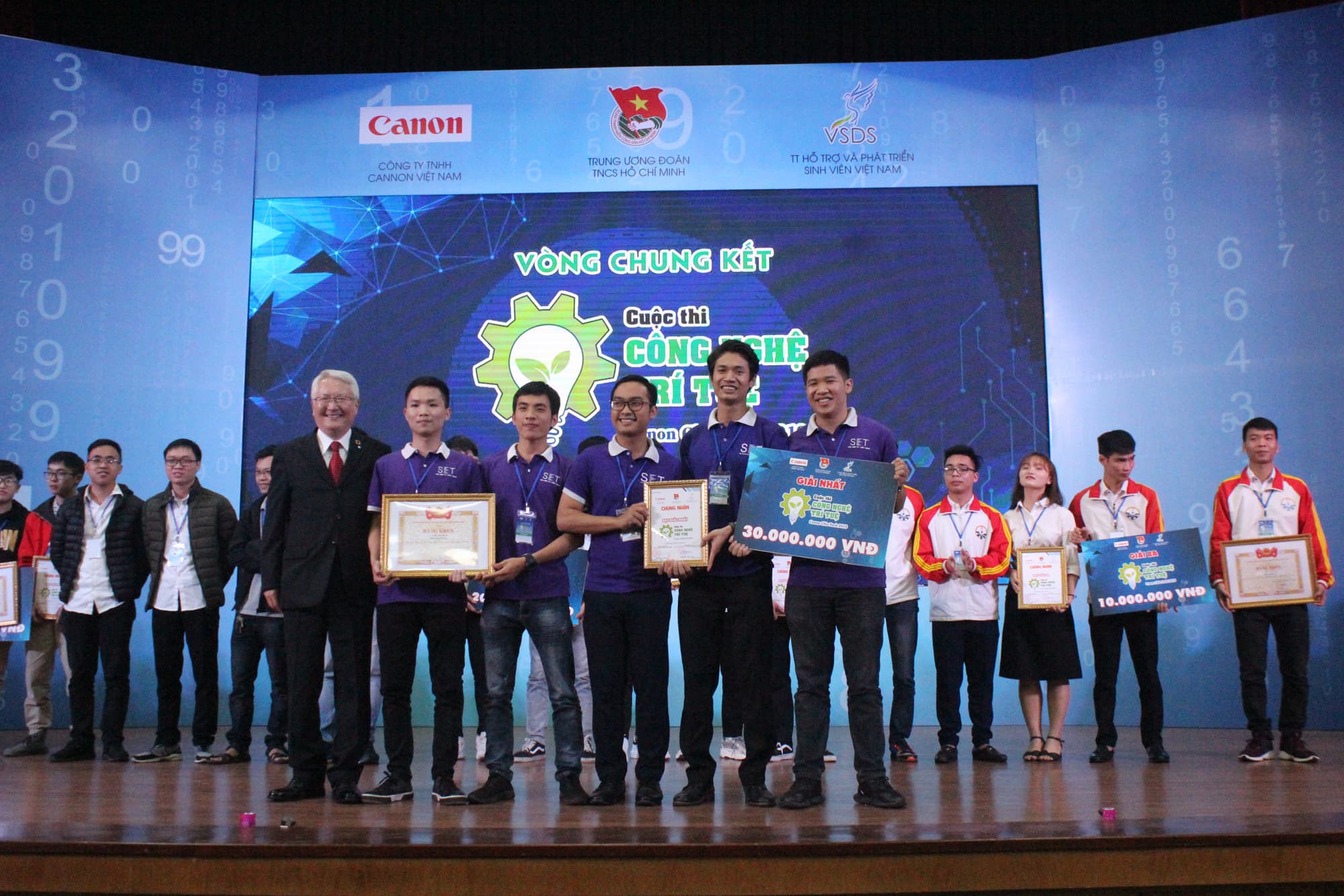 Chung kết và Triển lãm cuộc thi Công nghệ trí tuệ Canon Chie-Tech 2019
