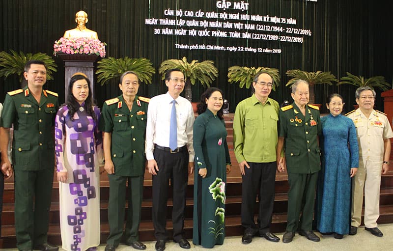 Thành ủy TP Hồ Chí Minh gặp mặt cán bộ cao cấp quân đội nghỉ hưu