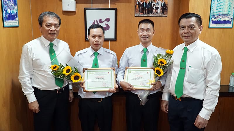 Lái xe Tập đoàn Mai Linh làm nhiều việc nghĩa
