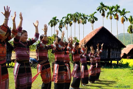 GÌN GIỮ TINH HOA VĂN HÓA PHI VẬT THỂ