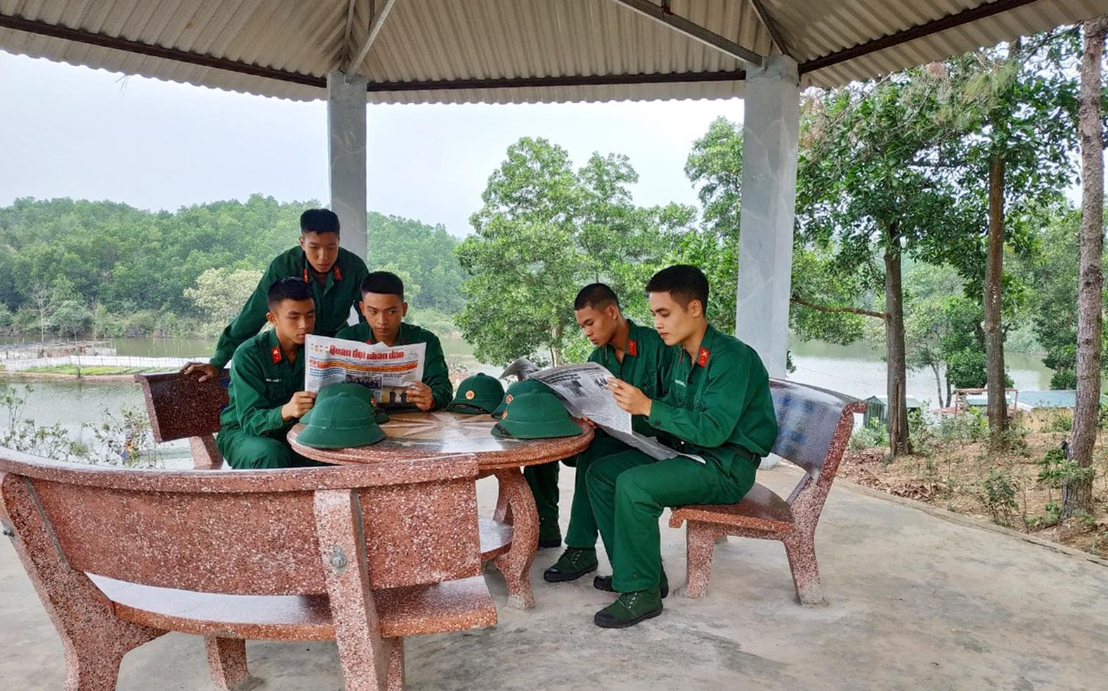 "Đồi Thanh niên"-không gian văn hóa của tuổi trẻ Trung đoàn 43