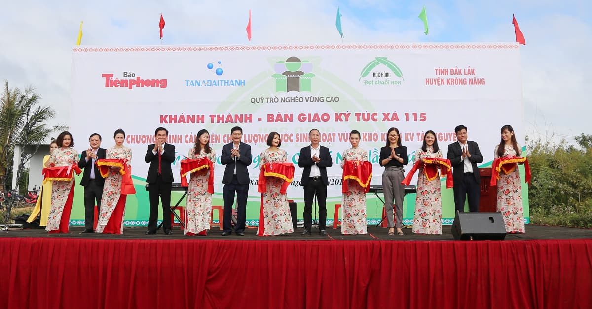 Trao 3 chương trình thiện nguyện tặng học sinh vùng khó khăn Tây Nguyên