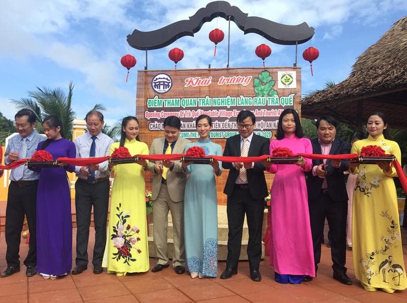 Quảng Nam chào mừng đoàn khách quốc tế đầu tiên đến tham quan Hội An năm 2020