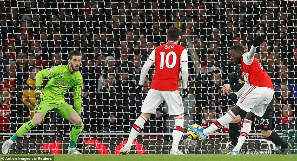Arsenal thắng dễ Man Utd
