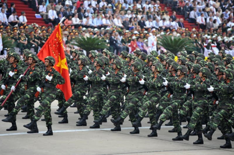 Chăm lo xây dựng bản chất cách mạng, xây dựng quân đội vững mạnh về chính trị