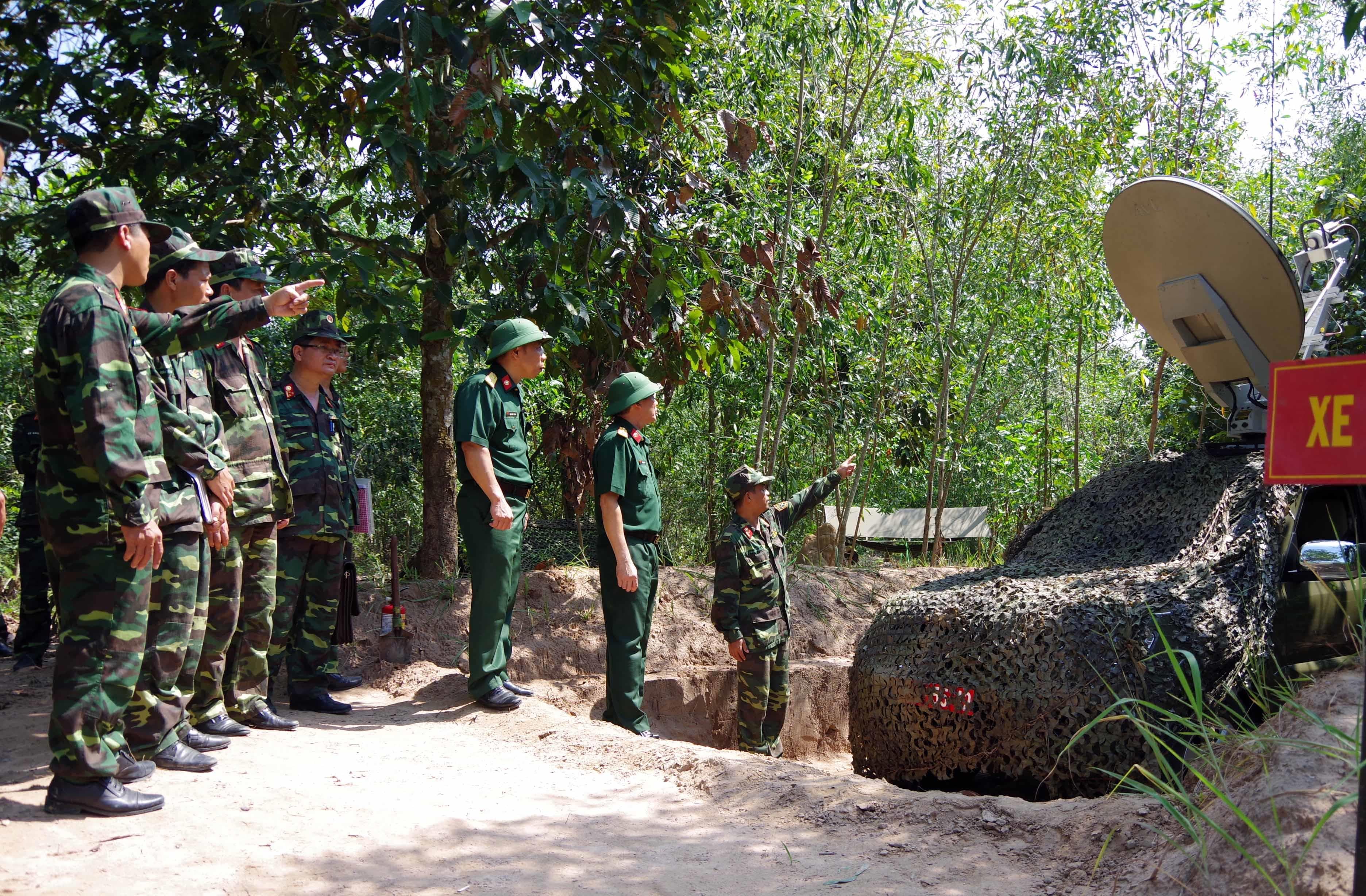 Giữ vững “mạch máu” thông tin cơ động