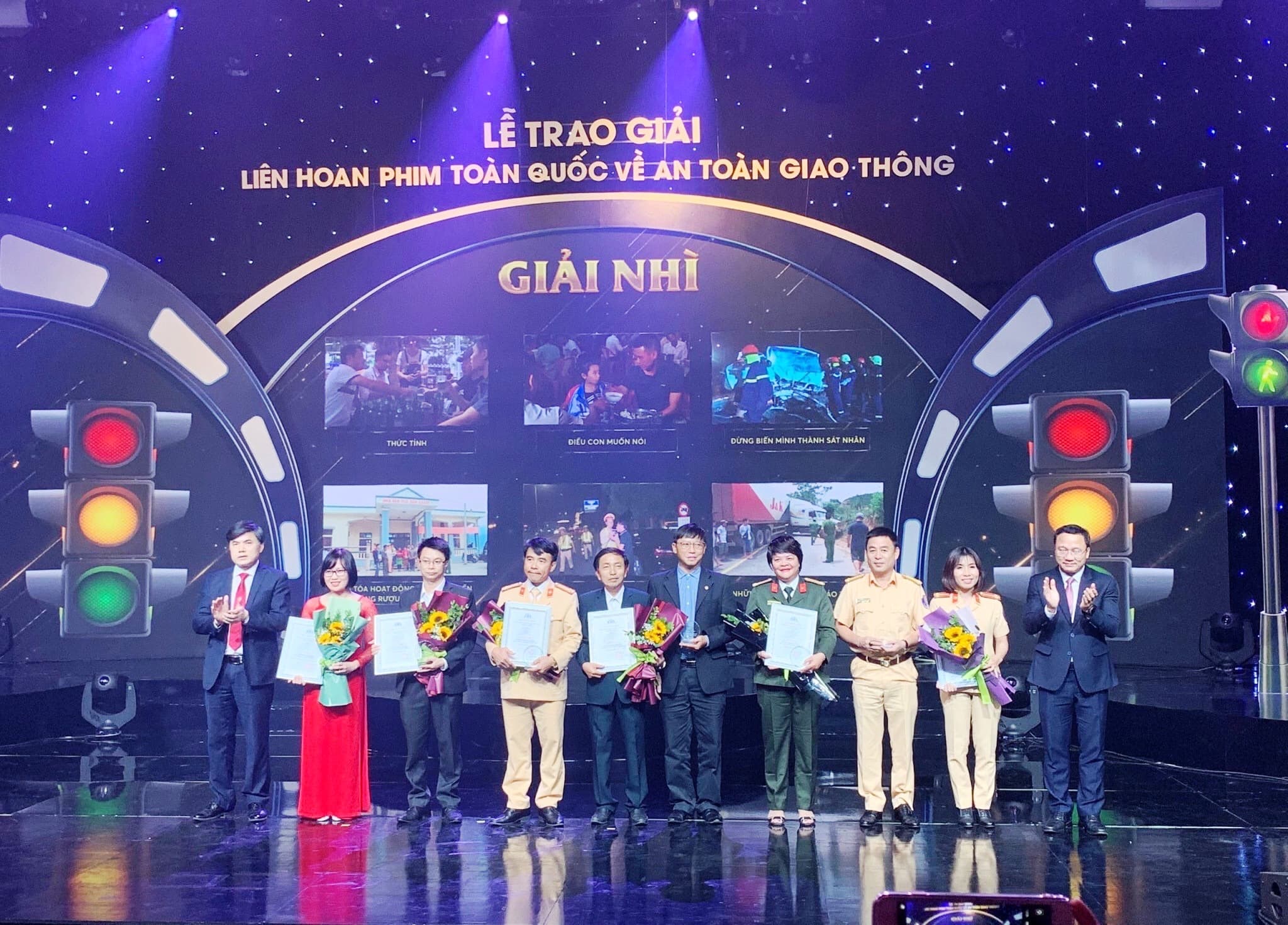 Trao giải thưởng Liên hoan phim toàn quốc về an toàn giao thông