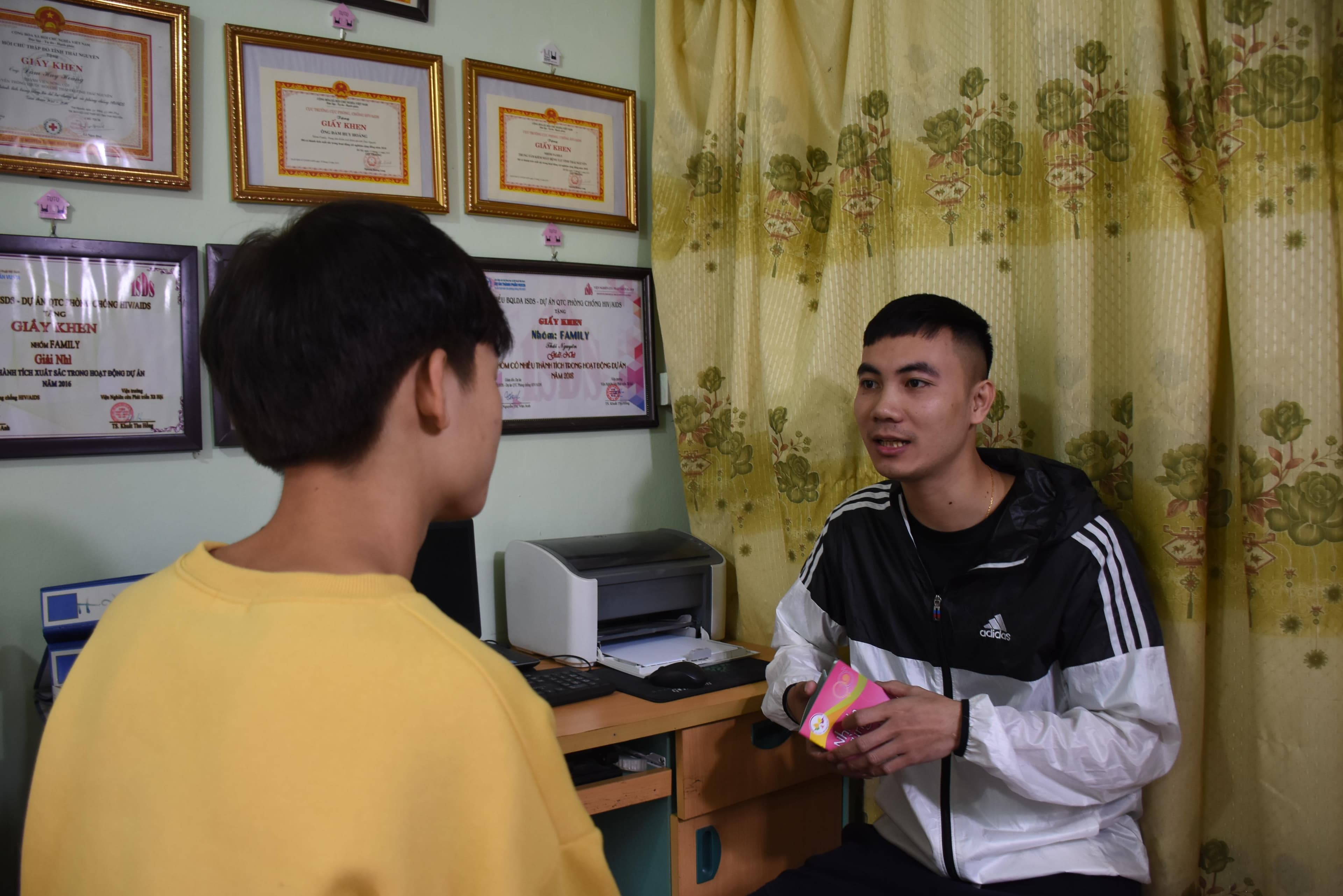 Cầu nối của người nhiễm HIV/AIDS với các cơ sở khám chữa bệnh