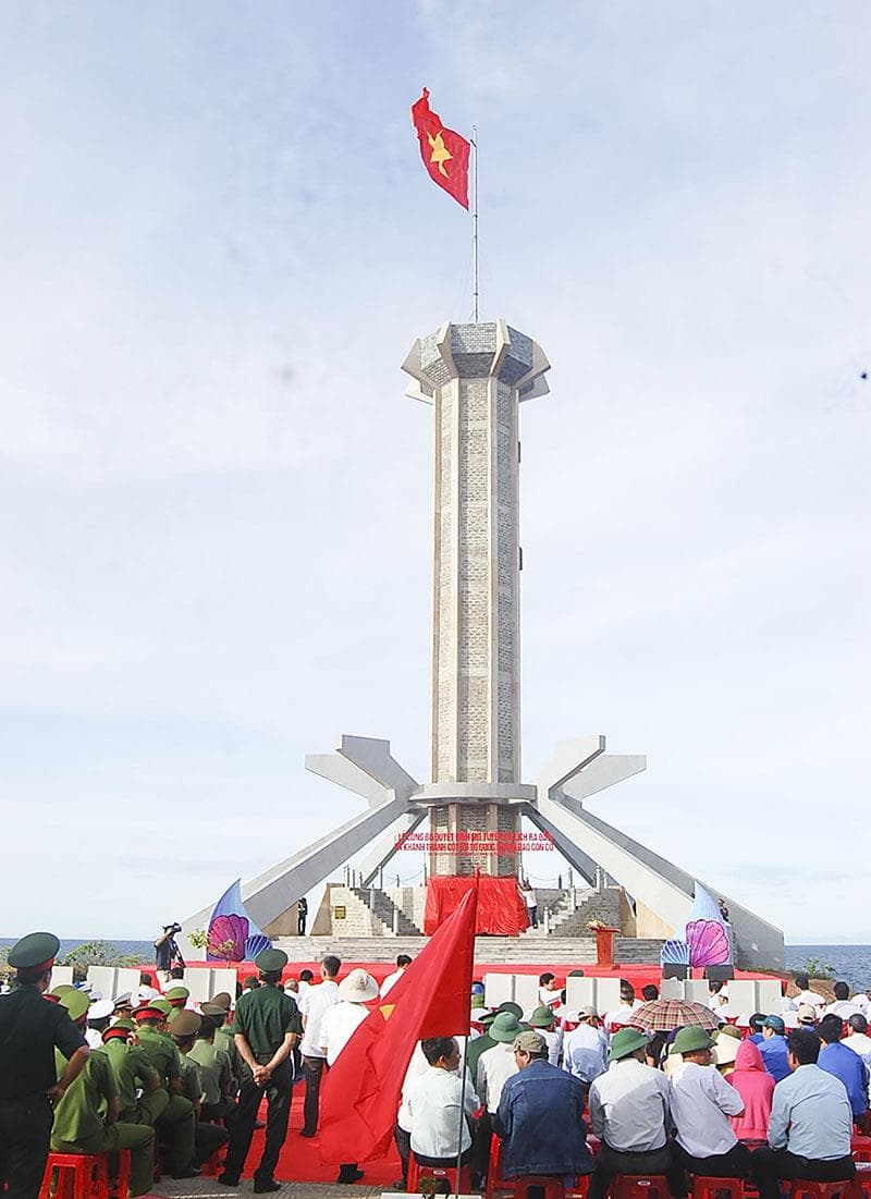 Đổi thay trên đảo nhỏ anh hùng