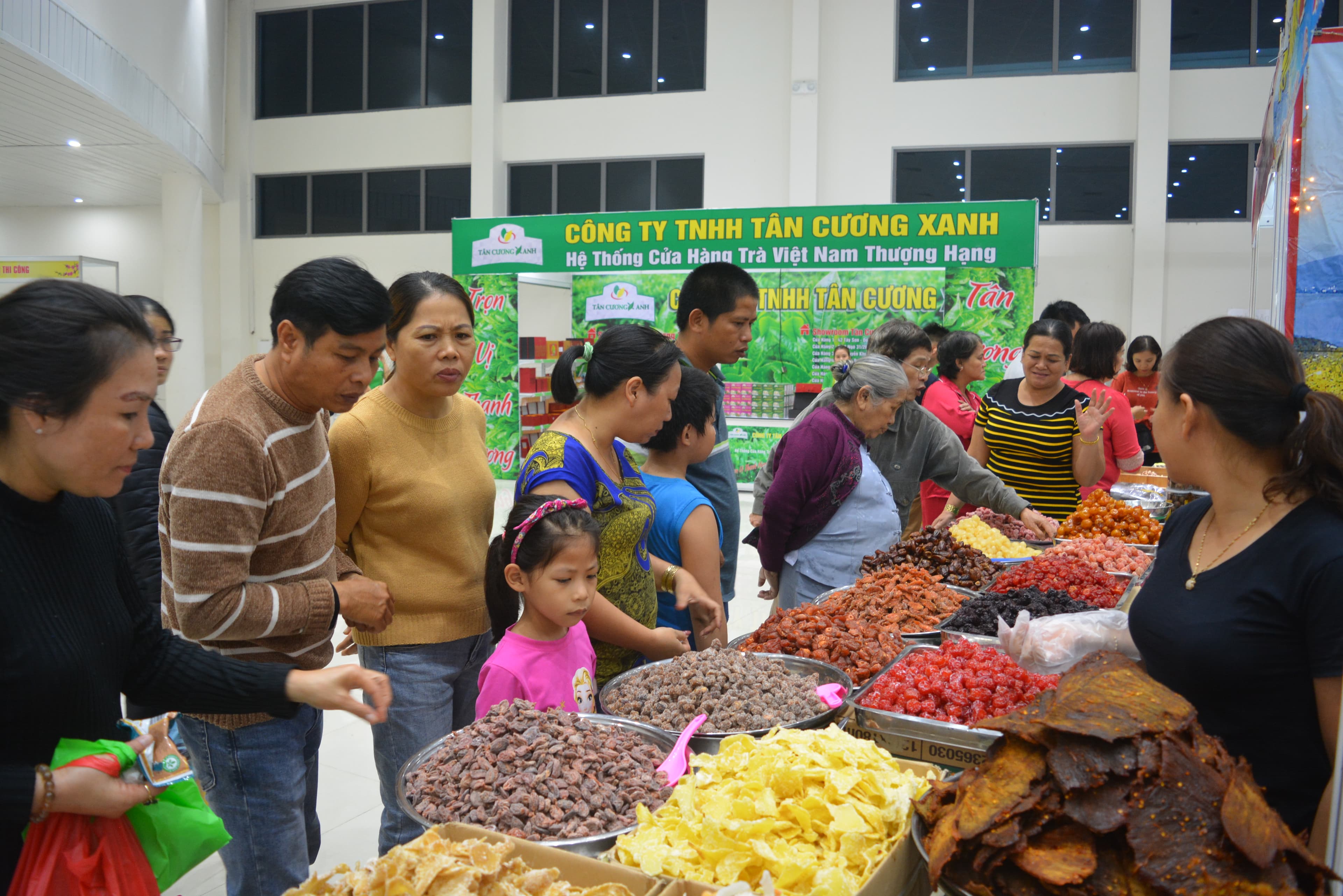 Hơn 300 gian hàng tham gia Hội chợ Xuân Đà Nẵng 2020