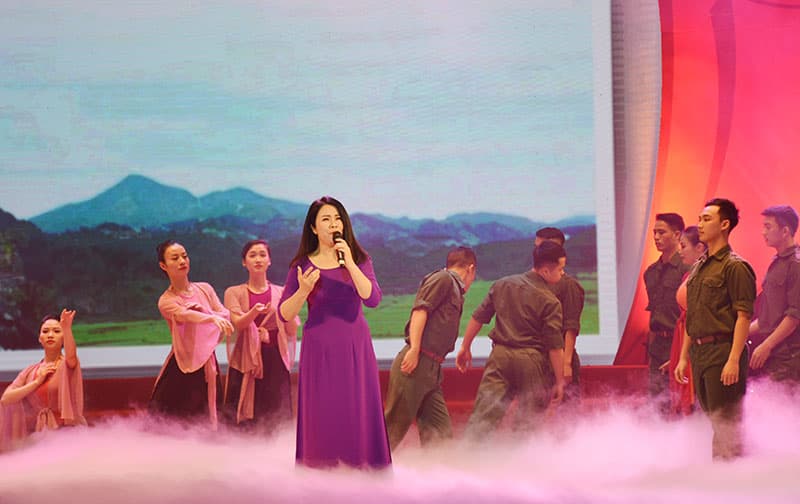 Những nghệ sĩ, chiến sĩ trên mặt trận văn hóa
