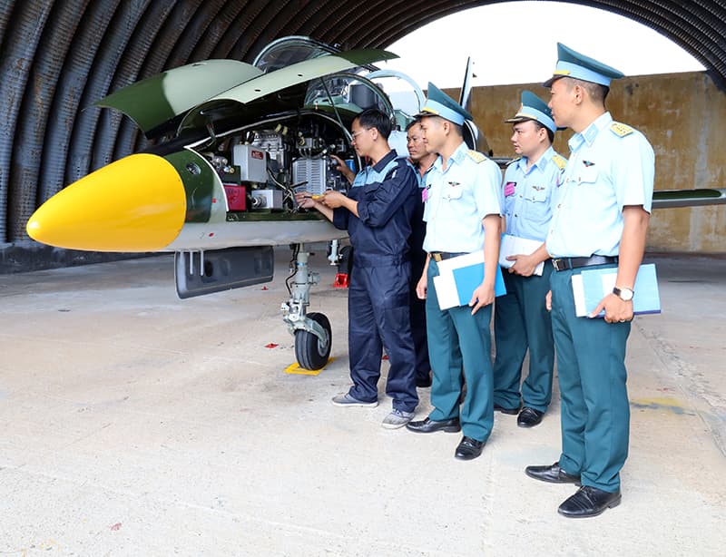 Trung đoàn 910 khai mạc Hội thi “Vũ khí trang bị kỹ thuật tốt, kho, xưởng, đài, trạm kiểu mẫu”