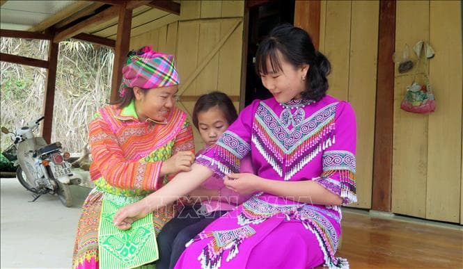 Xuân về trên bản Mông Khuổi Khít, Tuyên Quang