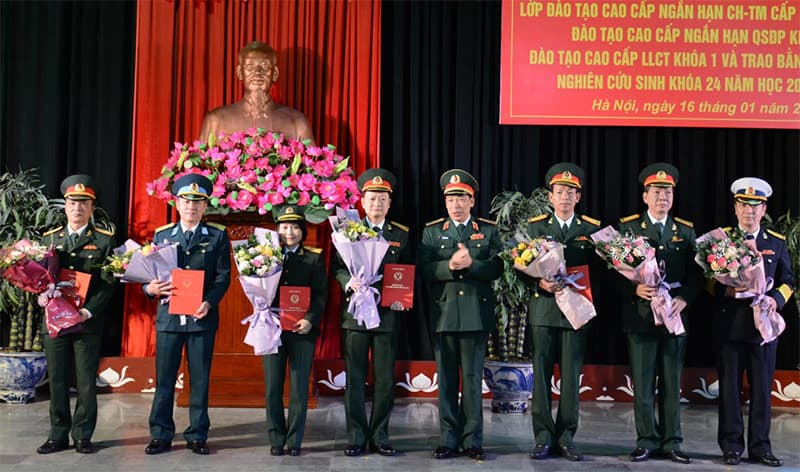 Học viện Quốc phòng: Bế giảng các lớp đào tạo cao cấp ngắn hạn