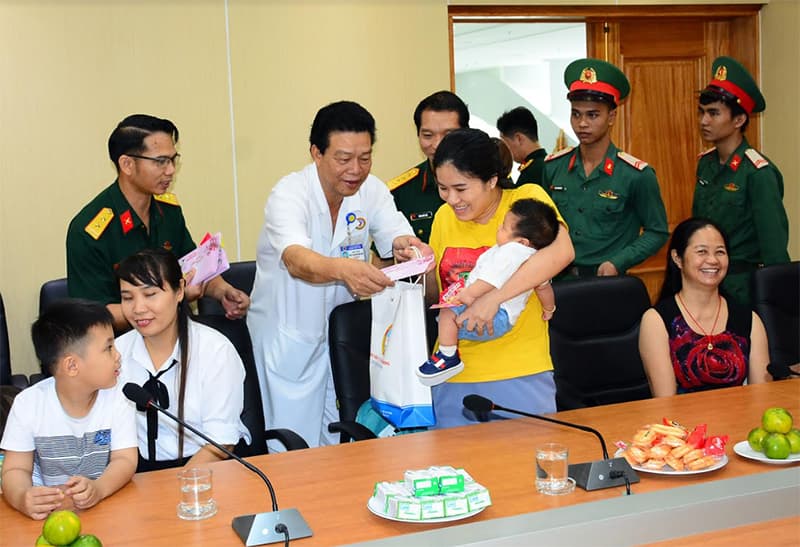 Giao lưu trực tuyến và chúc Tết cán bộ, nhân viên Bệnh xá đảo Trường Sa