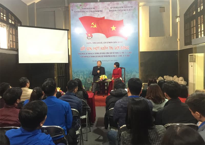 Giao lưu “Sắt son một niềm tin với Đảng”