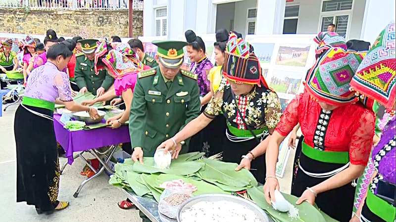“Xuân Biên phòng ấm lòng dân bản” ở Mường Sai