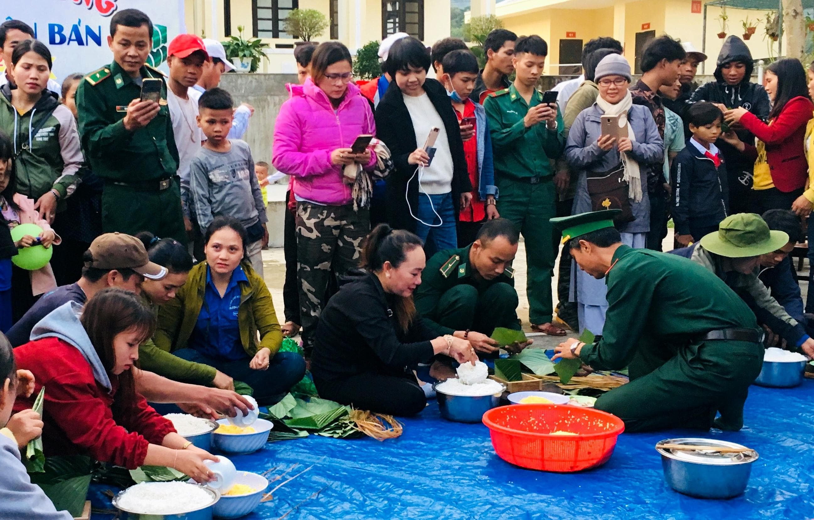 Xuân biên phòng - Ấm lòng dân bản