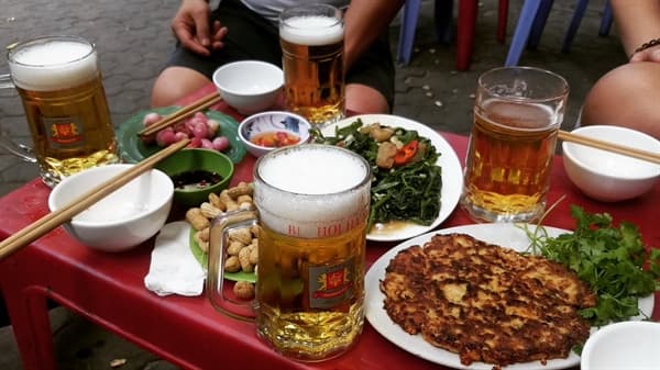 TẾT TỰ GIÁC!