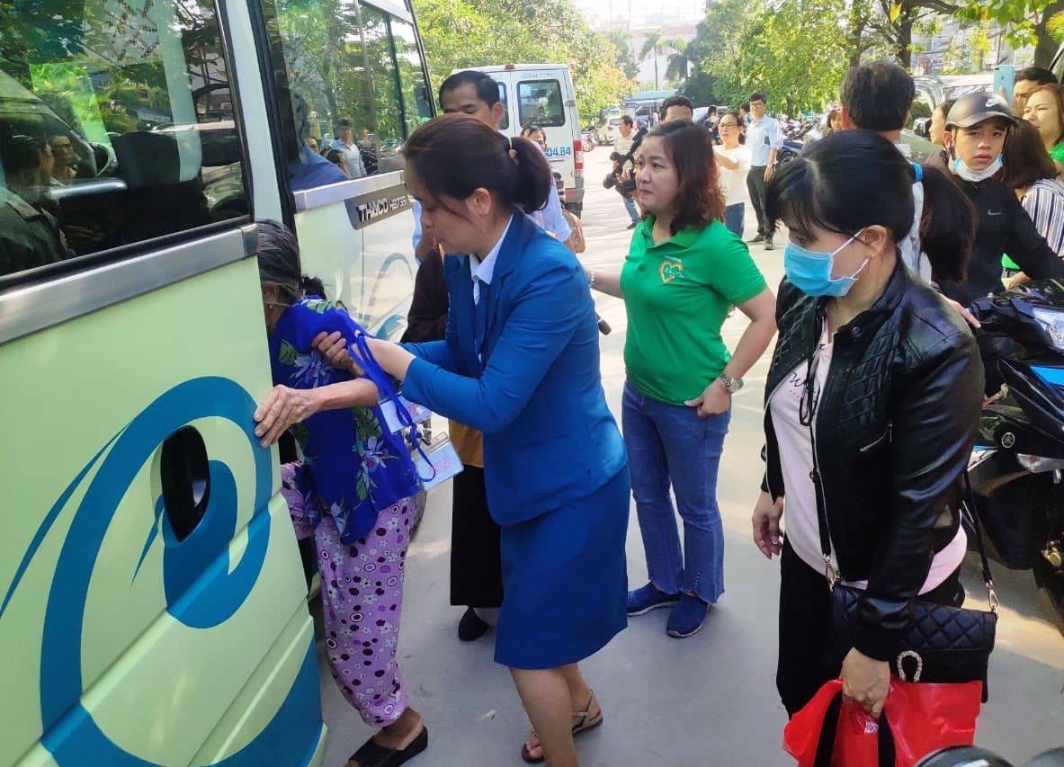 Bệnh viện Đà Nẵng tổ chức “Chuyến xe nghĩa tình xuân Canh Tý 2020”