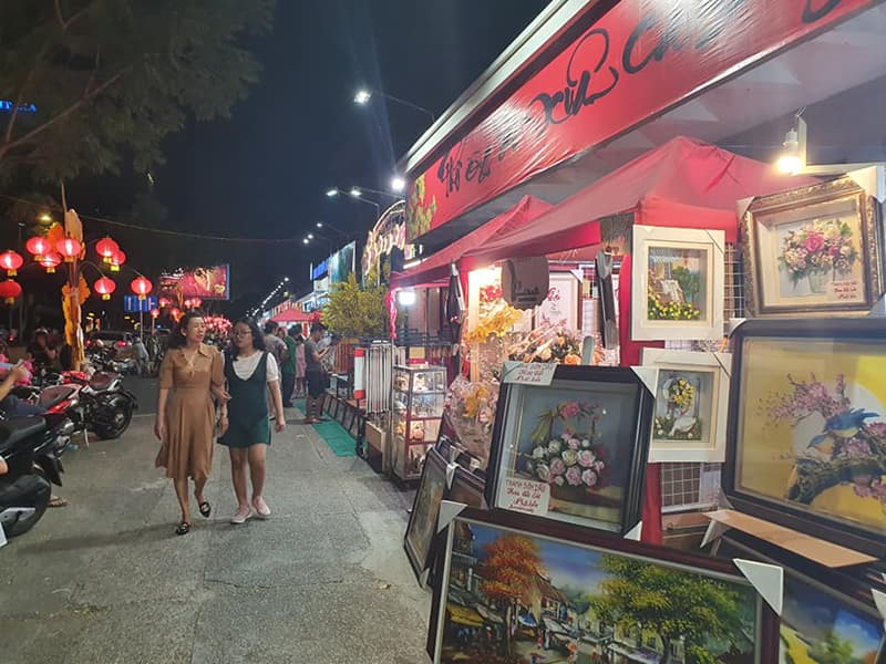 Sài Gòn, “non tơ” Phố ông Đồ