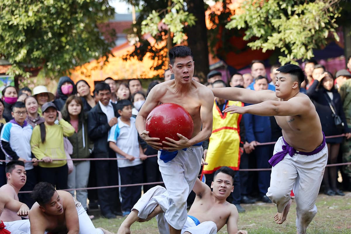 Sôi nổi lễ hội cầu vật Thúy Lĩnh