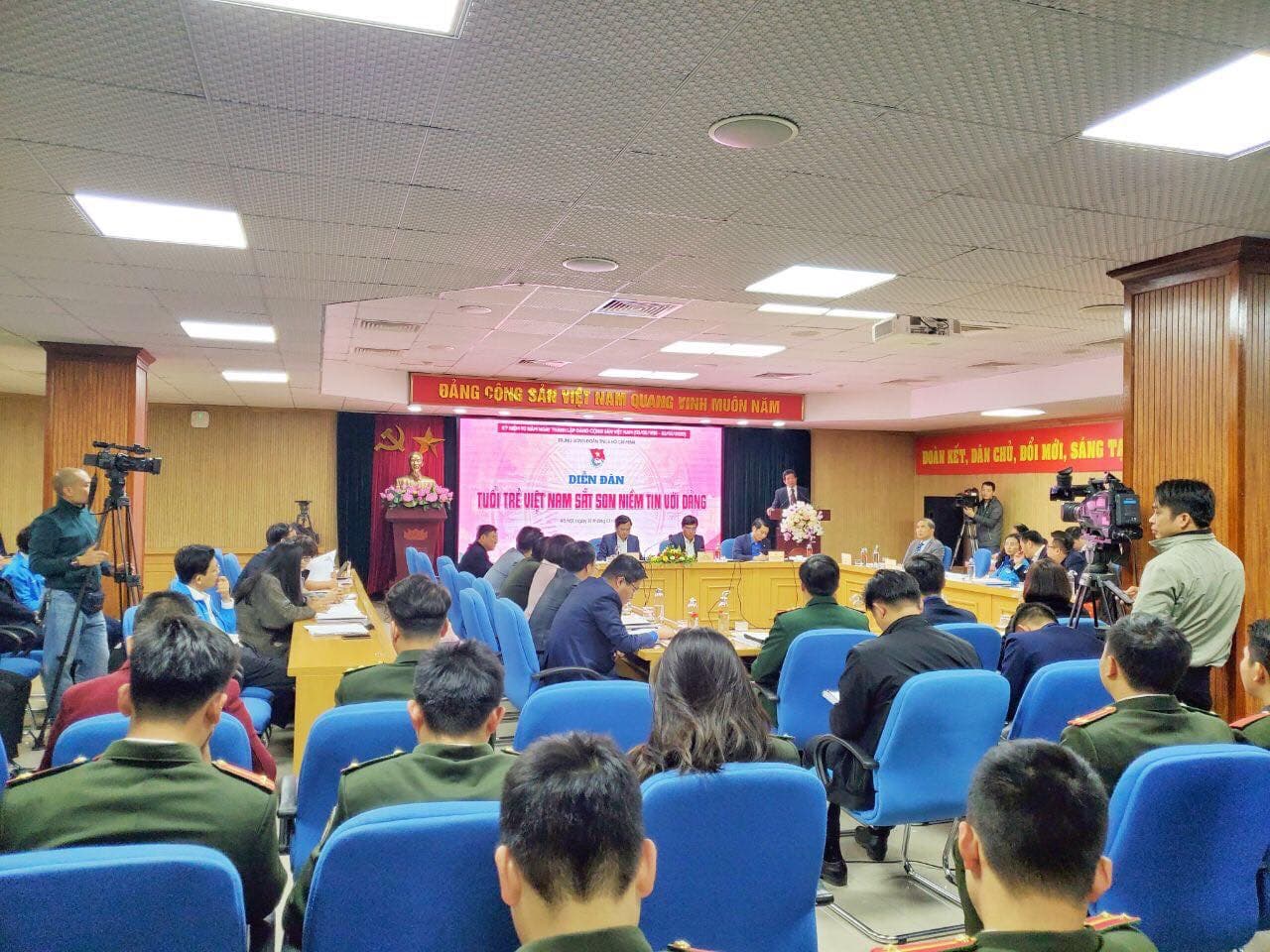 Tuổi trẻ Việt Nam sắt son niềm tin với Đảng