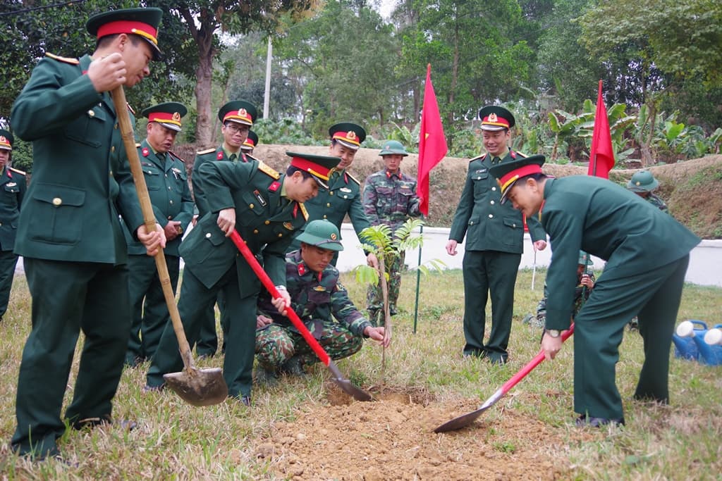 Trung đoàn 82, Quân khu 2 phát động Tết trồng cây Xuân Canh Tý 2020