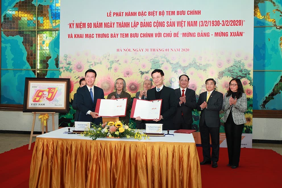 Phát hành đặc biệt bộ tem kỷ niệm 90 năm thành lập Đảng Cộng sản Việt Nam